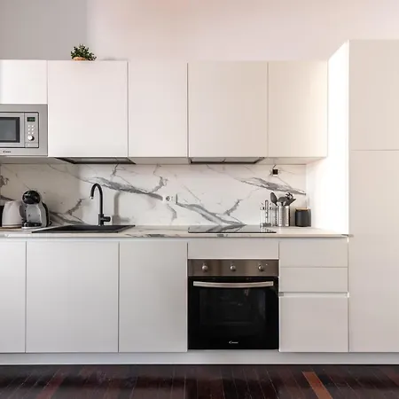 We - Bandello House, Corso Magenta Milano