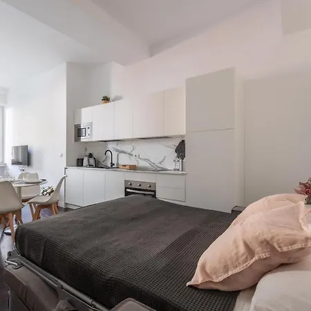 We - Bandello House, Corso Magenta