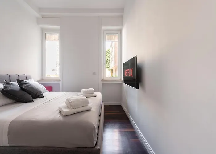 Bandello House, Corso Magenta - * Milano