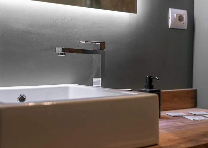 Bandello House, Corso Magenta - Milano
